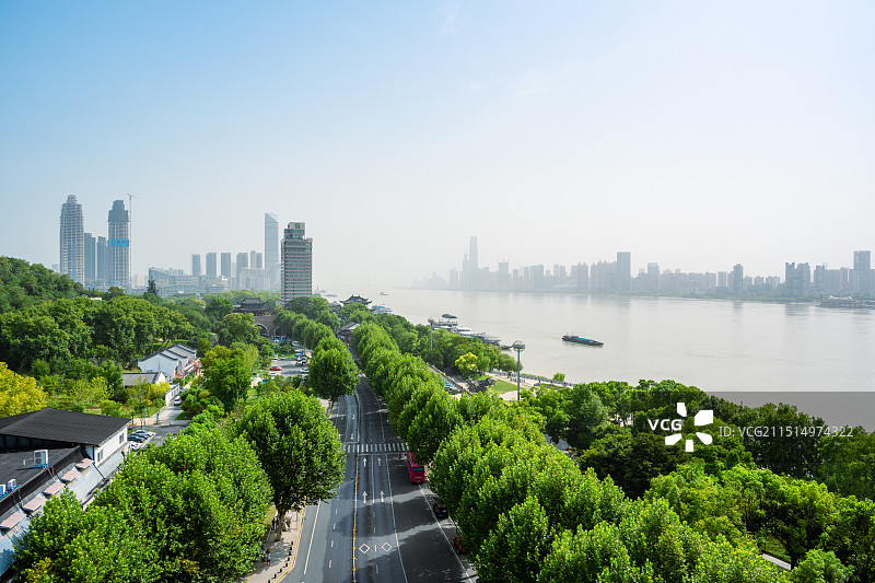湖北省武汉市汉阳城市天际线宁静的清晨图片素材