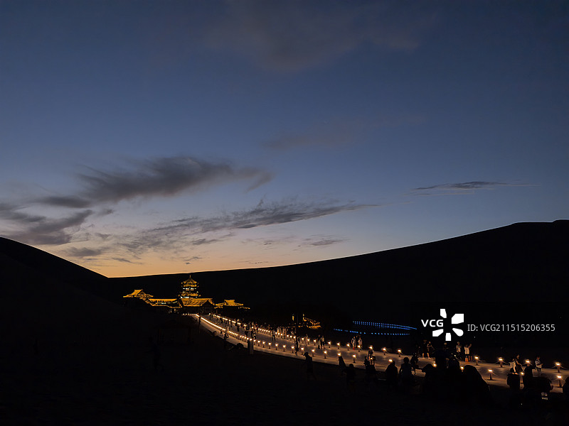 敦煌月牙泉小镇图片素材