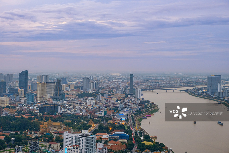 柬埔寨首都金边的城市风光图片素材