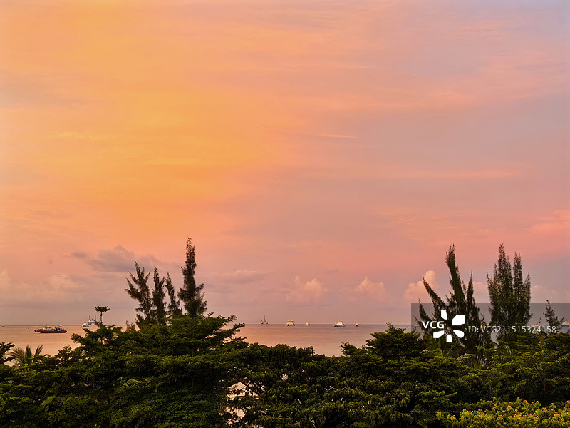 三亚湾日出图片素材