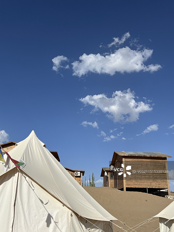 敦煌沙漠露营图片素材