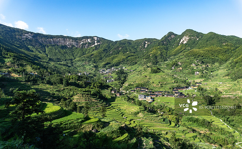 航拍湖南邵阳隆回虎形山花瑶景区风光图片素材