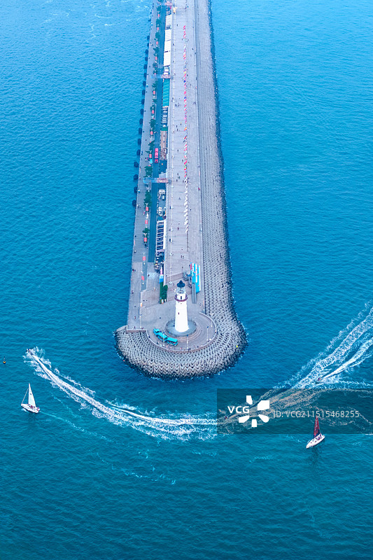 青岛情人坝灯塔图片素材