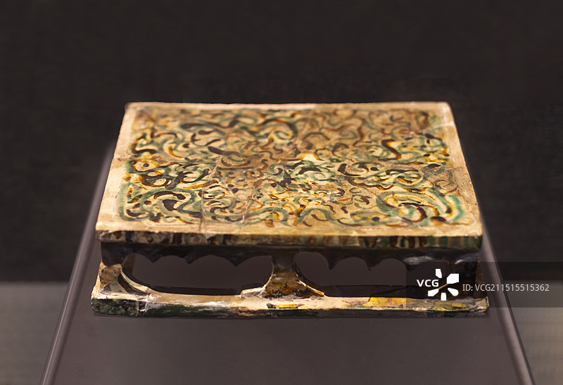 三彩榻 唐 1973年渭南市富平县李凤墓出土 陕西历史博物馆图片素材