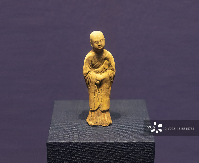 童僧俑 宋 咸阳市旬邑县出土 陕西历史博物馆图片素材
