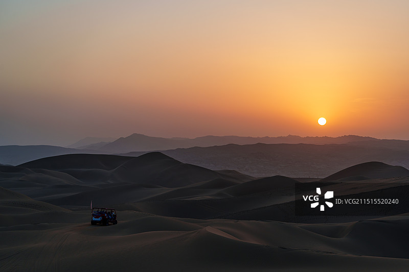 吐鲁番库木塔格沙漠风景名胜区图片素材