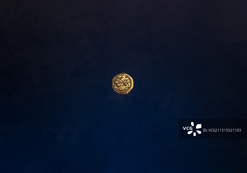 东罗马金币 东罗马希拉克略一世 西安市何家村唐代窖藏出土 陕西历史博物馆图片素材