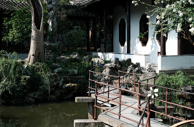苏州怡园山水图片素材