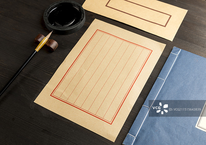 传统信纸信封特写图片素材