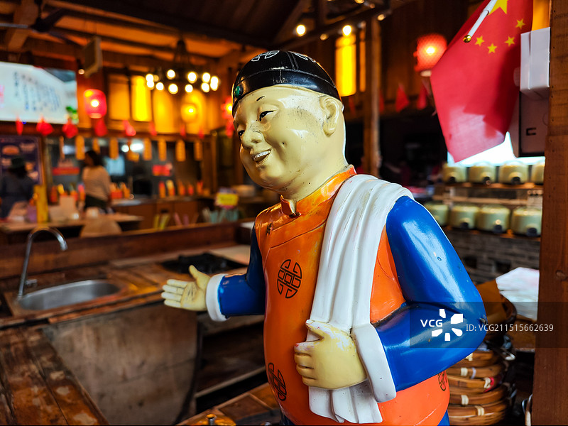 饭店小二服务员雕像模型图片素材