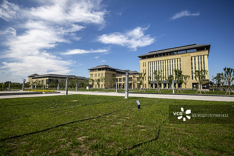 新疆维吾尔自治区可克达拉市可克达拉职业技术学院：敏思楼图片素材