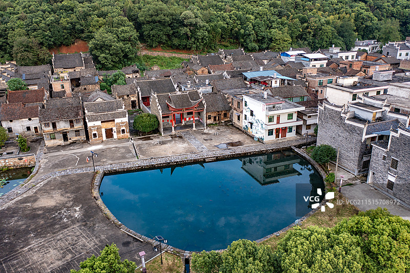 航拍湖南郴州市永兴县高亭乡板梁古村图片素材