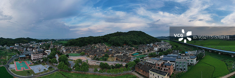 航拍湖南郴州市永兴县高亭乡板梁古村图片素材