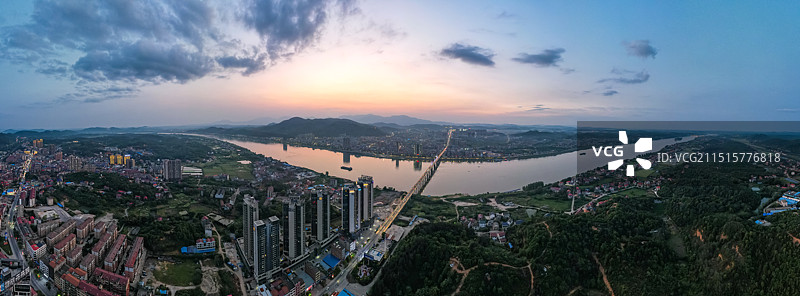 中国湖南省衡山县湘江大桥湘江夜景航拍风光图片素材