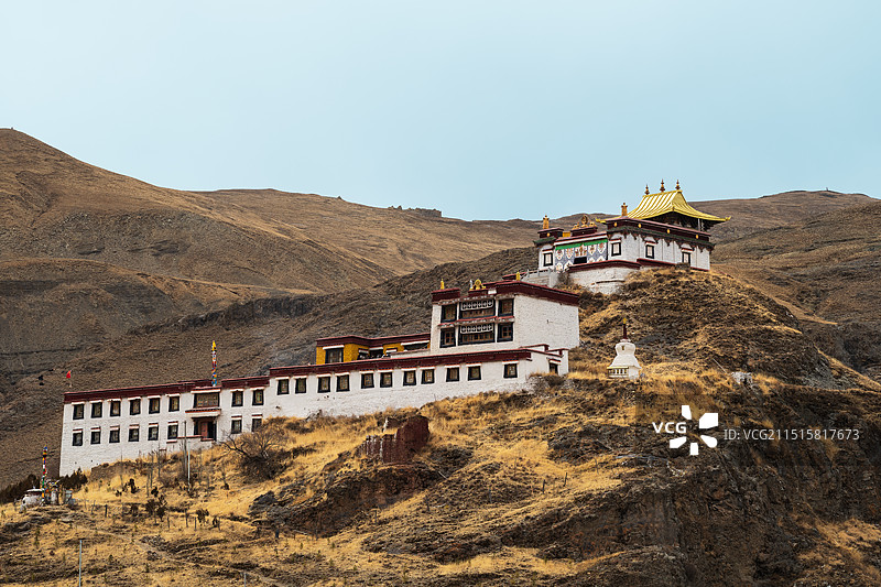 西藏拉萨林周县秋季楚布寺风光图片素材