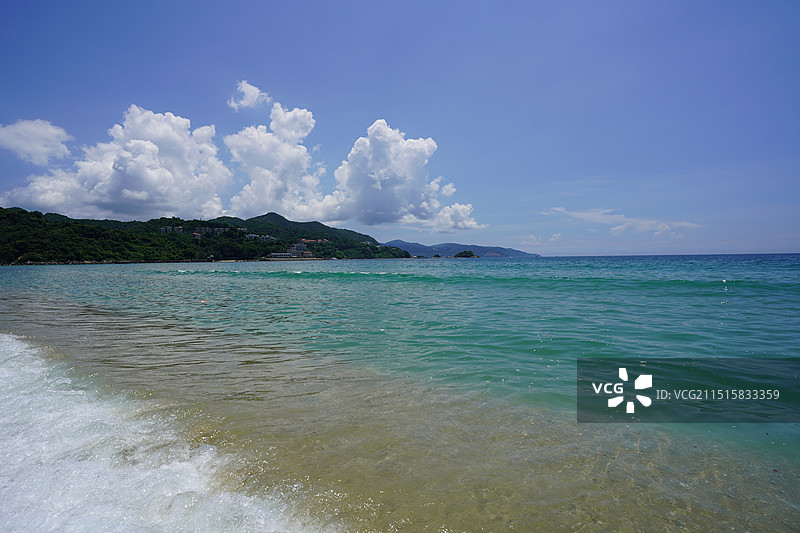 深圳大鹏金沙湾玻璃海图片素材