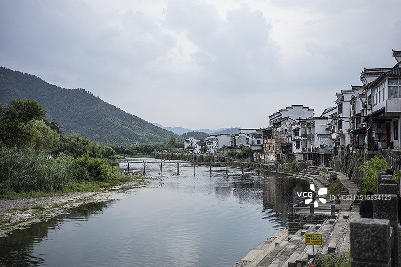 杭州临安河桥古镇与柳溪江风景图片素材