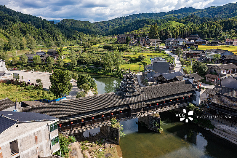 航拍湖南邵阳绥宁县寨市古镇图片素材