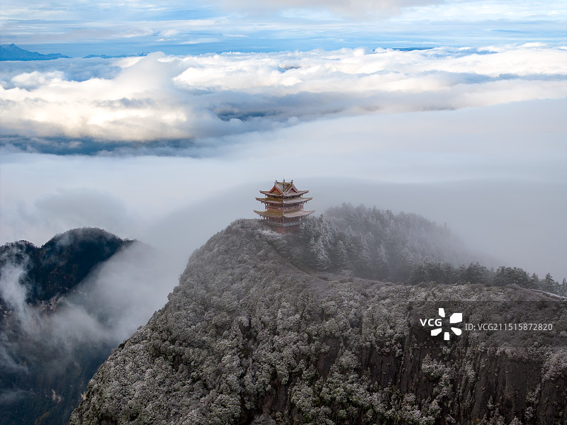 四川乐山市峨眉山景区万佛顶图片素材