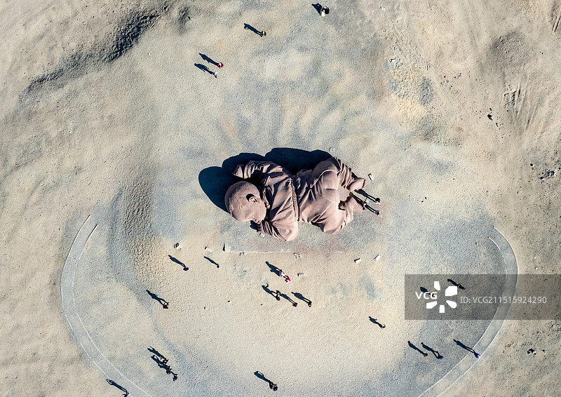 甘肃酒泉瓜州县锁阳镇大地之子图片素材