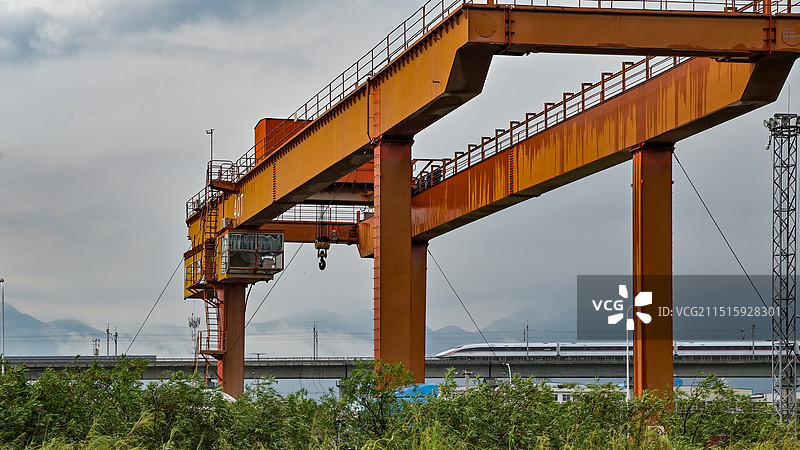 钢铁巨龙图片素材