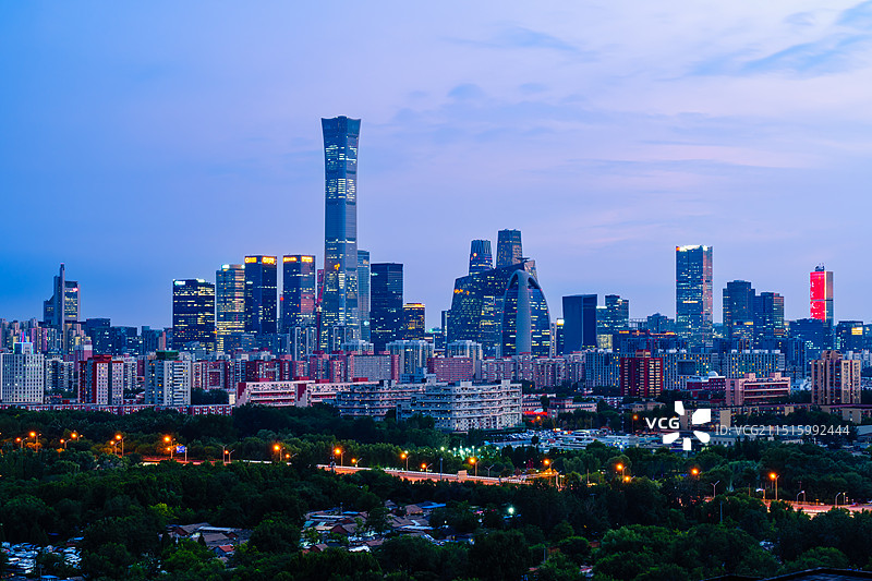北京CBD中央商务区城市天际线夜色图片素材
