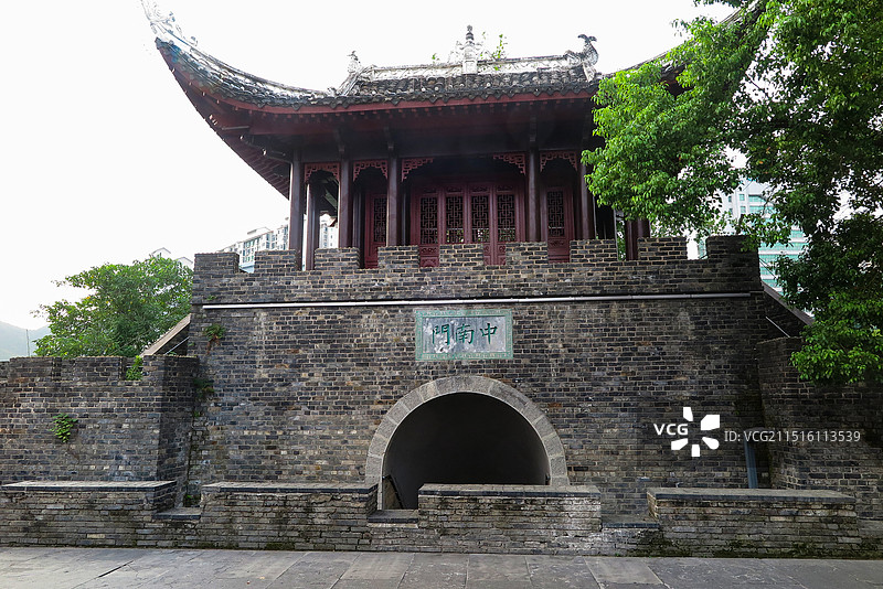 中国贵州铜仁市铜仁中南门古城风光，铜仁古城风光，铜仁古城，铜仁学宫图片素材