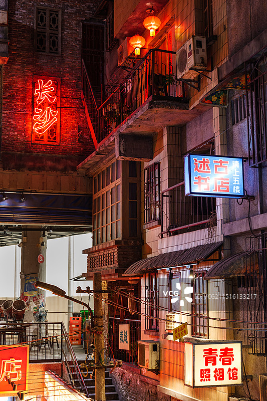 湖南长沙文和友复古街区室内空间图片素材