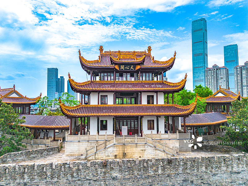 湖南长沙天心阁与国金中心CBD城市风光航拍图片素材