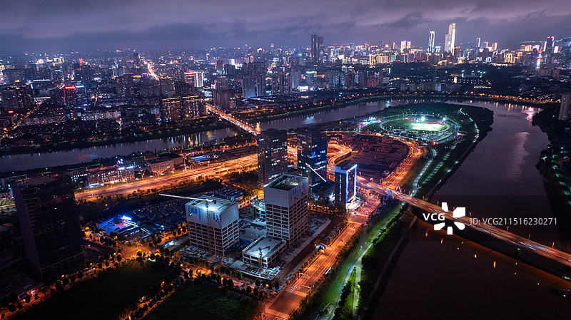长沙马栏山鸭子铺夜景图片素材
