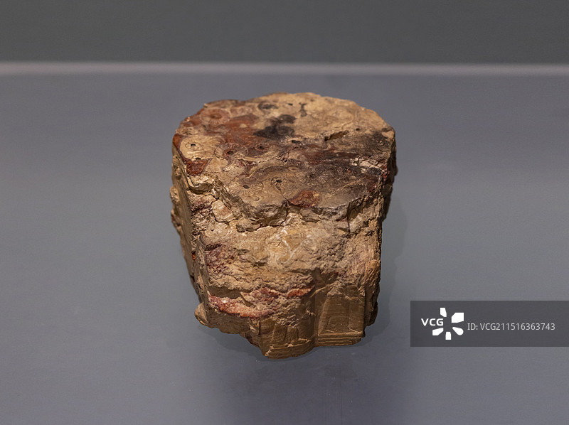 五十八洞棋盘 棋盘碎片 伊拉克尼尼微 公元前680-669年 大英博物馆图片素材