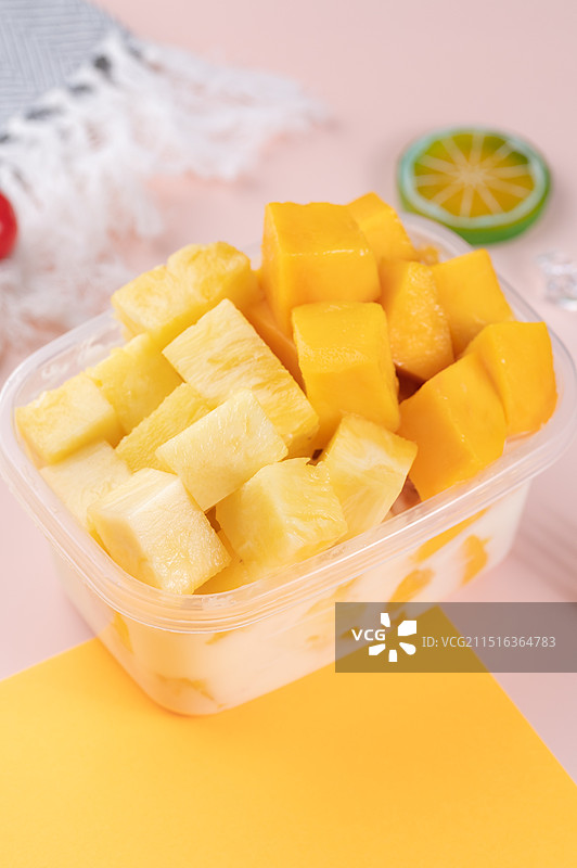 菠萝芒果酸奶水果捞图片素材