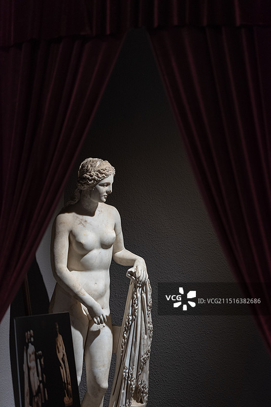 美与爱之神维纳斯雕像-土耳其安塔利亚博物馆馆藏文物图片素材