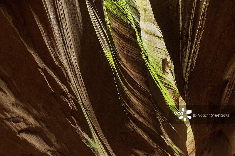 延安市甘泉县雨岔大峡谷——天造地设鬼斧神工丹霞地貌图片素材
