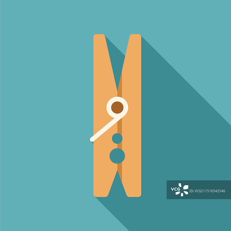 投下长长阴影的单个木制衣夹图片素材