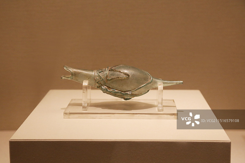 十六国 鸭形玻璃注 中国辽宁省沈阳市辽宁省博物馆图片素材