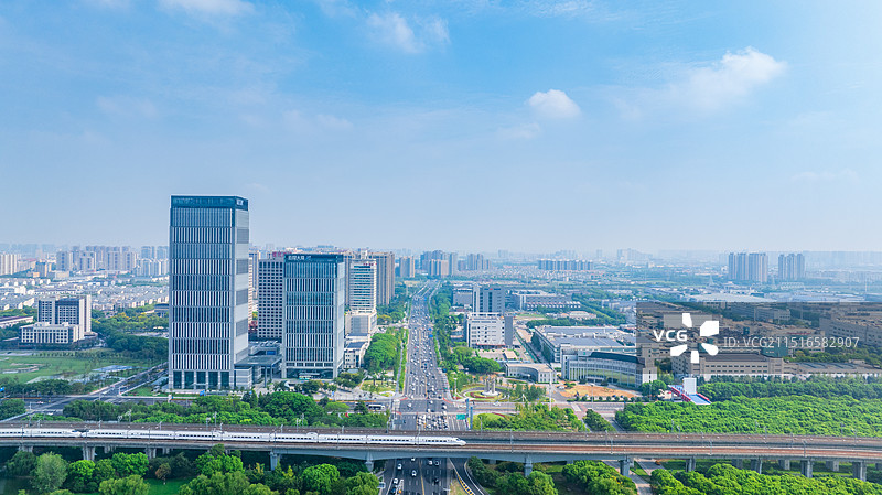 昆山 开发区 综合保税区 高铁 城市航拍图片素材