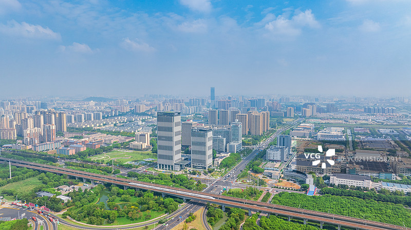昆山 开发区 综合保税区 高铁 城市航拍图片素材