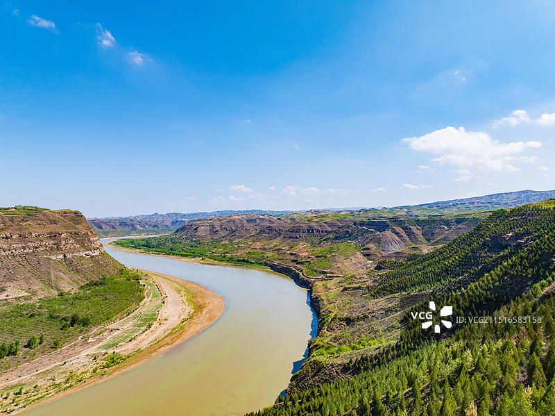 山西临汾永和黄河蛇曲地质公园夏日晴天图片素材