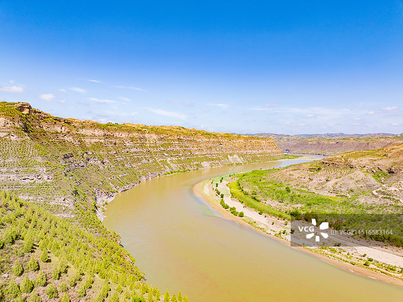 山西临汾永和黄河蛇曲地质公园夏日晴天图片素材