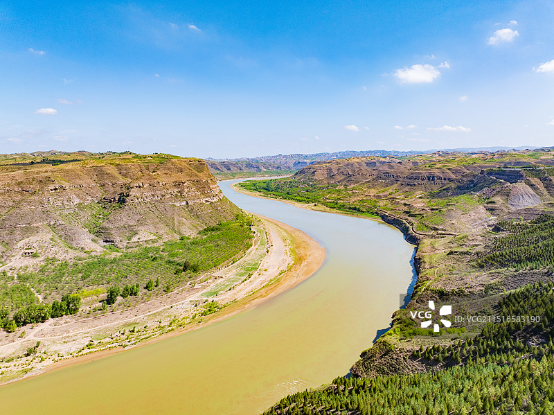 山西临汾永和黄河蛇曲地质公园夏日晴天图片素材