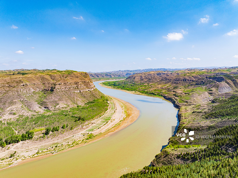 山西临汾永和黄河蛇曲地质公园夏日晴天图片素材