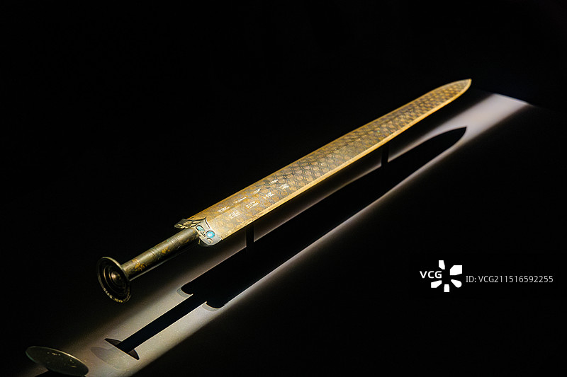 越王勾践剑 春秋晚期越国青铜器 湖北省博物馆藏 荆州望山楚墓群出土图片素材