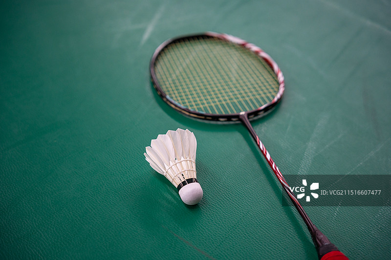 羽毛球拍和羽毛球图片素材