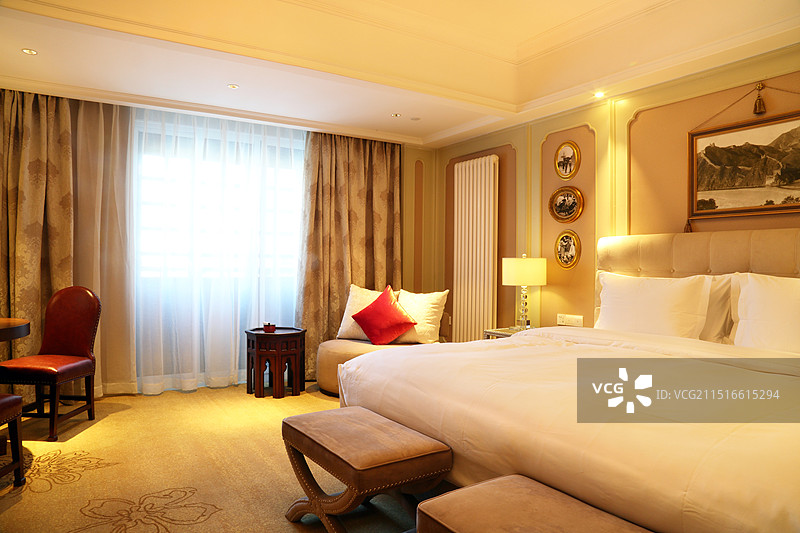 干净明亮的中式酒店卧室图片素材