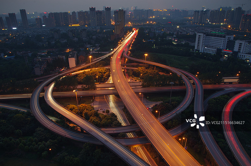 四川省成都市航天立交桥车流夜景图片素材