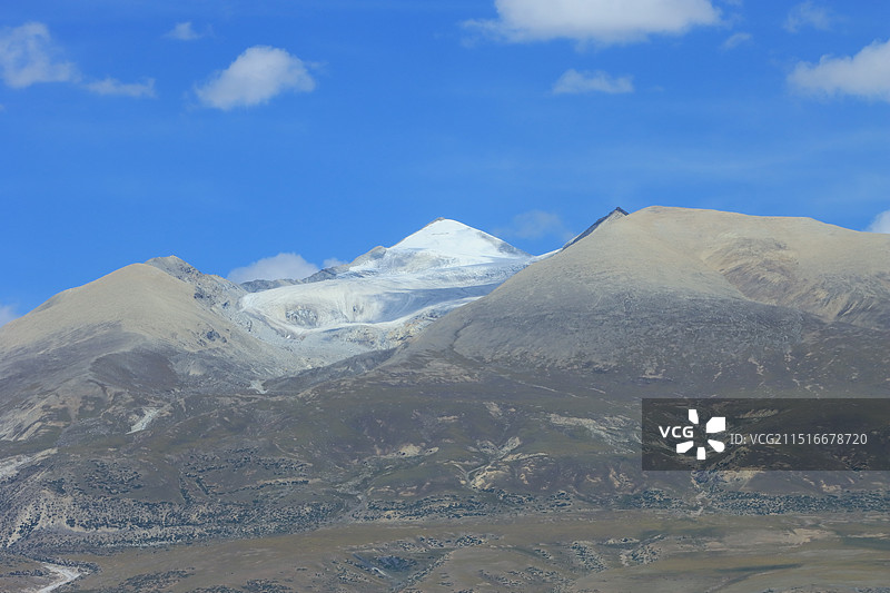 西藏的山川美景图片素材