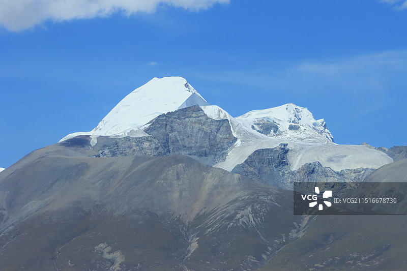 西藏的山川美景图片素材