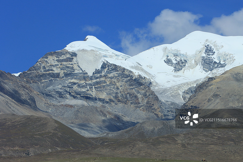 西藏的山川美景图片素材