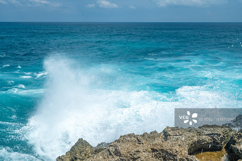 印尼巴厘岛离岛——蓝梦岛“恶魔的眼泪”景点风光图片素材